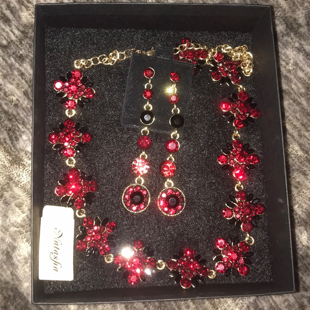 Natasha statement necklace